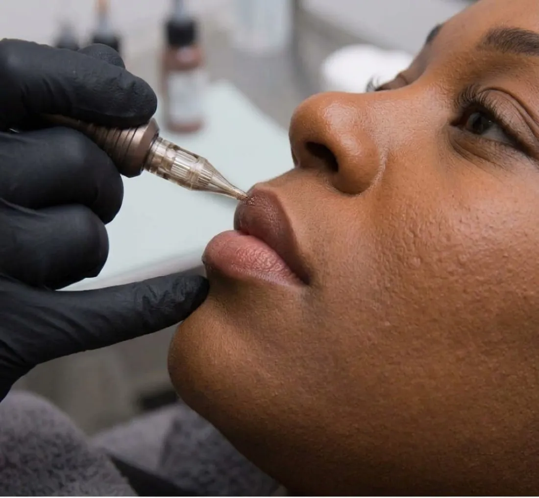 Maquillage permanent des lèvres