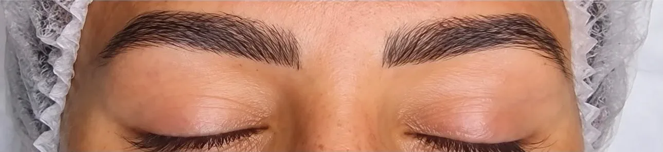 Microblading à Chessy, après le soin : tracé sur mesure